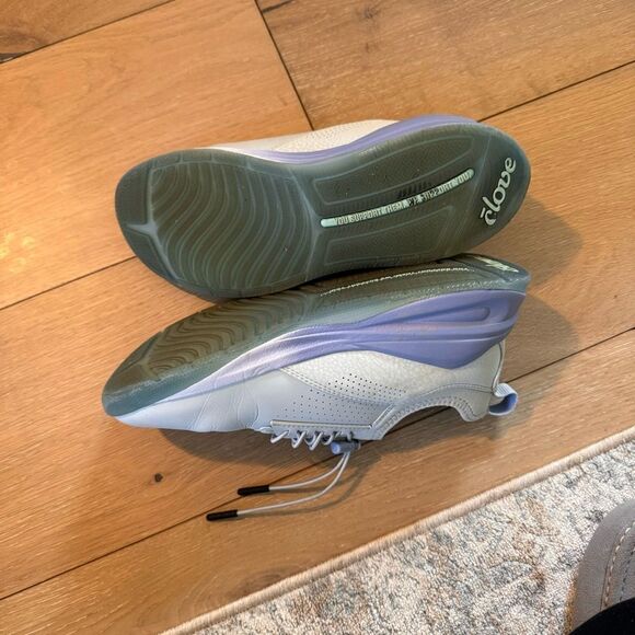 Clove Nursing Sneakers - Picture 8 of 8